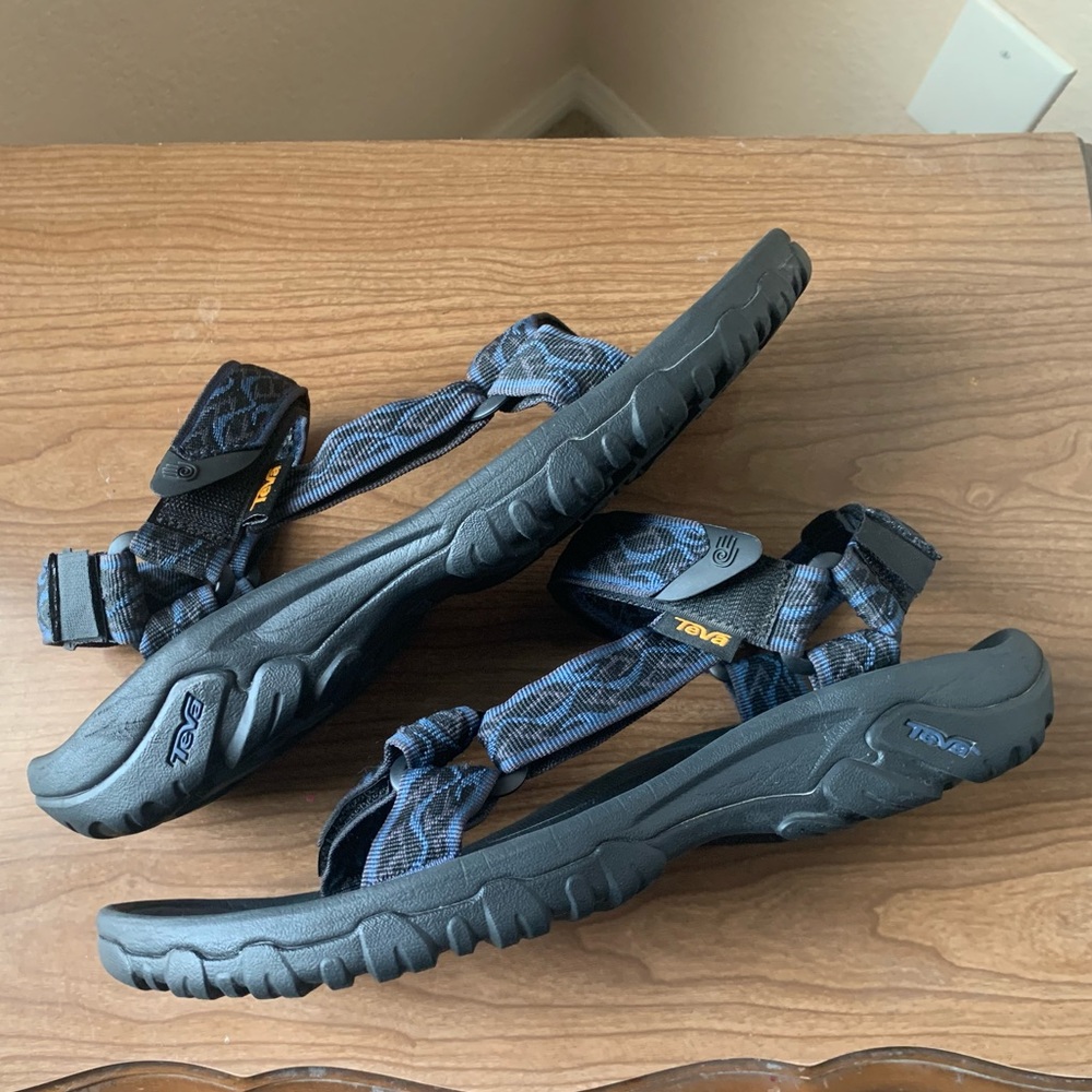 Teva Hurricane 4 Size US 11